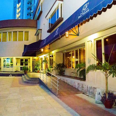 לגוס Hotel Bon Voyage מראה חיצוני תמונה